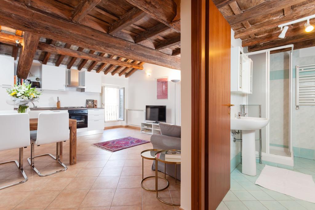 Maisonette Farnese Rome Kamer foto