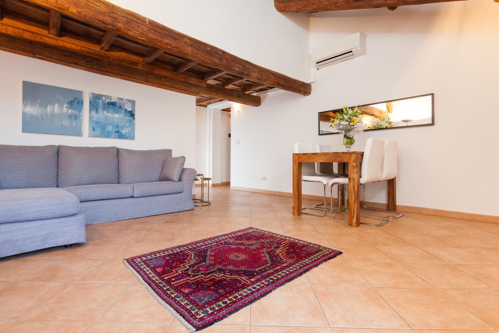 Maisonette Farnese Rome Kamer foto
