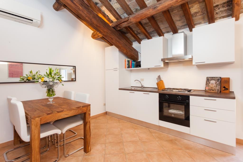 Maisonette Farnese Rome Kamer foto